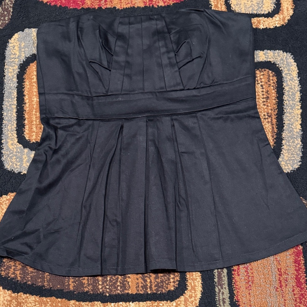 Studio Y Black Strapless Crop Top